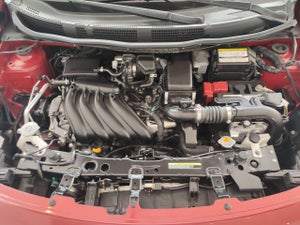 2019 Nissan Versa 4 pts. Advance, TM5, a/ac., VE, f. niebla, RA-16 (l&#237;nea anterior)