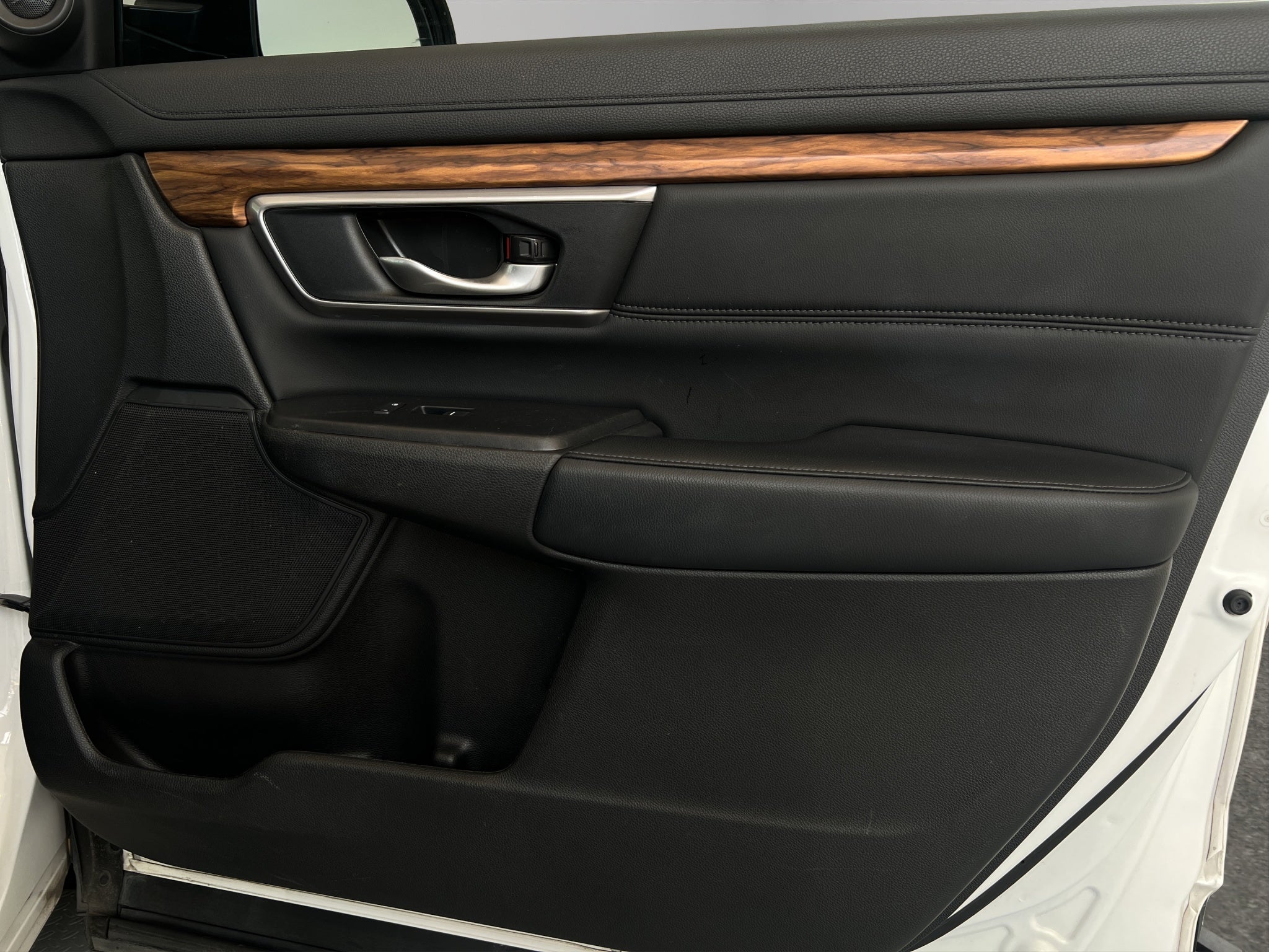 2019 Honda CR-V VUD 5 pts. Turbo Plus, 1.5T, CVT, piel, RA-18 (línea anterior)