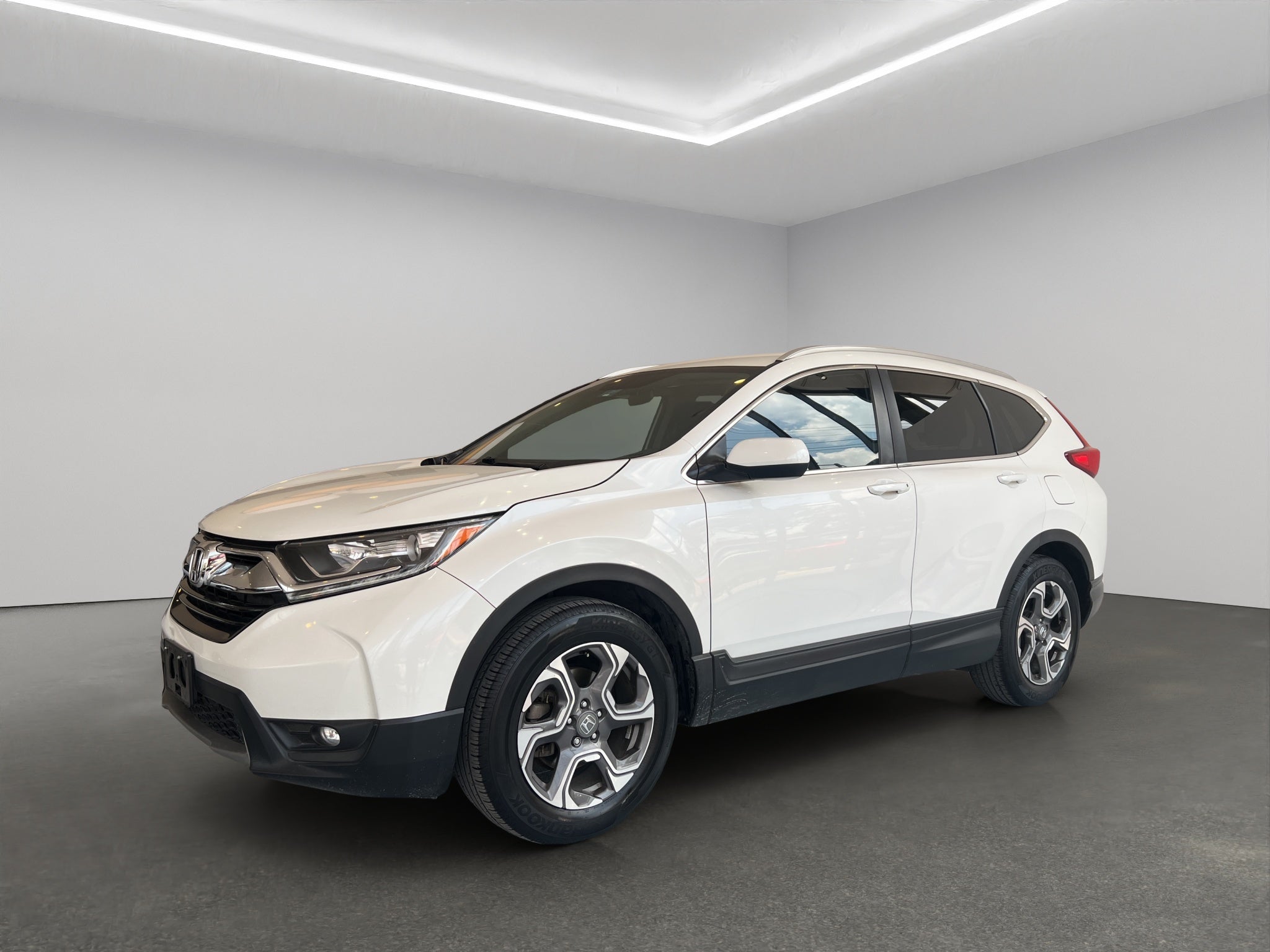 2019 Honda CR-V VUD 5 pts. Turbo Plus, 1.5T, CVT, piel, RA-18 (línea anterior)