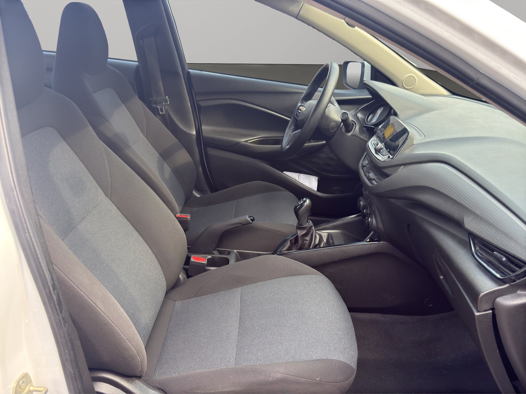 2022 Chevrolet Onix 4 pts. LS, 1.0T, TM5, a/ac., BA, R-15