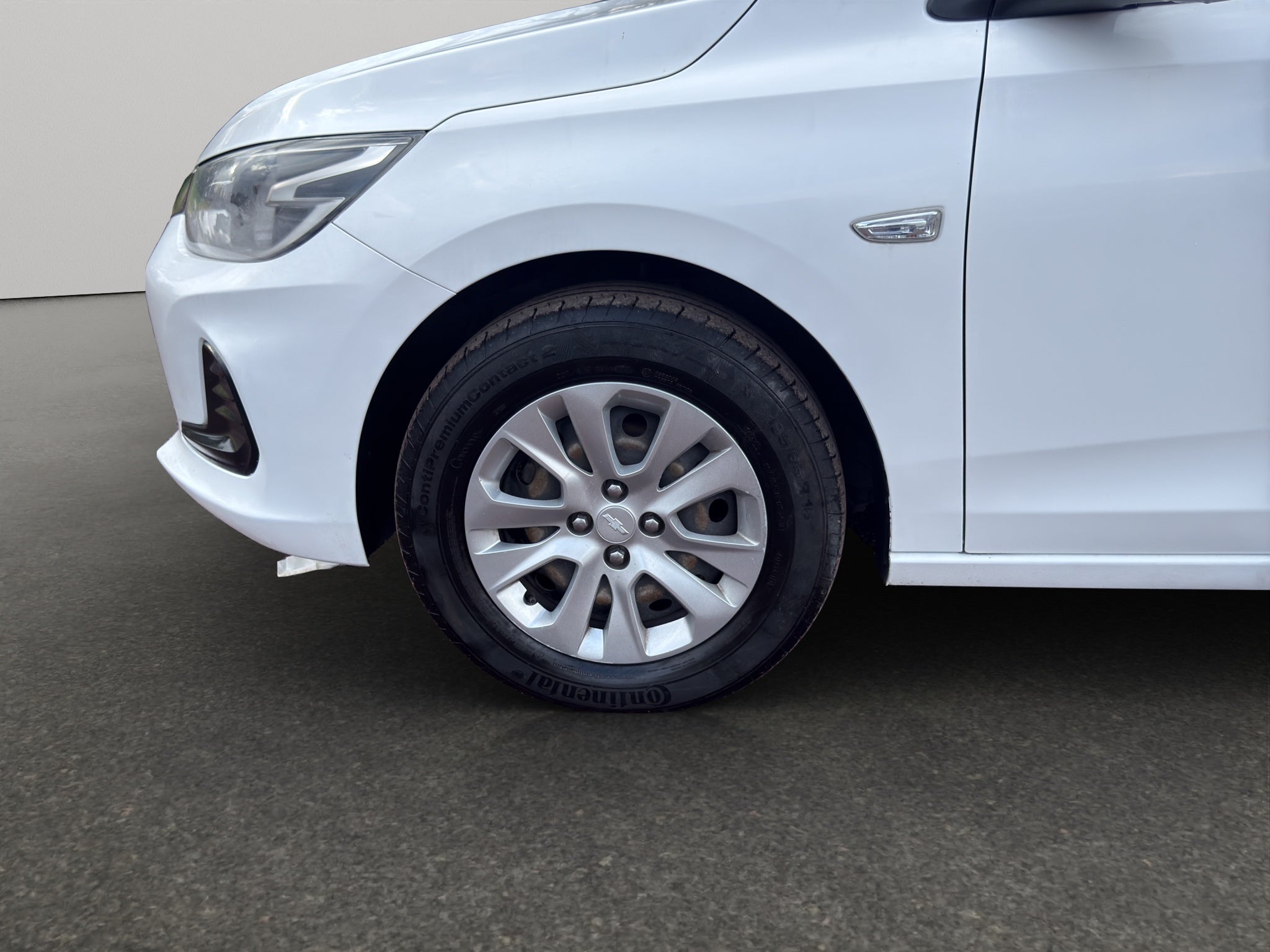 2022 Chevrolet Onix 4 pts. LS, 1.0T, TM5, a/ac., BA, R-15