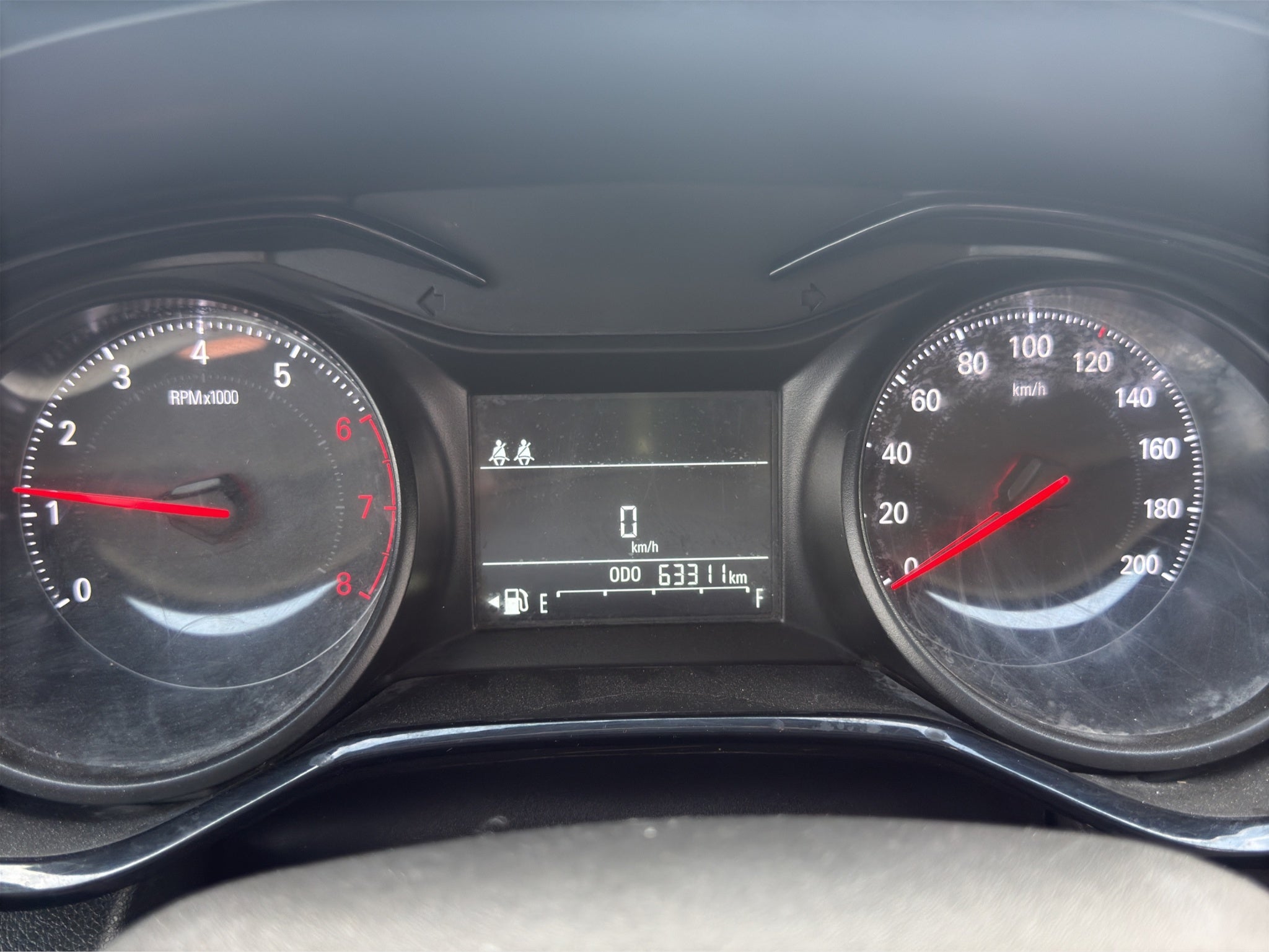 2022 Chevrolet Onix 4 pts. LS, 1.0T, TM5, a/ac., BA, R-15