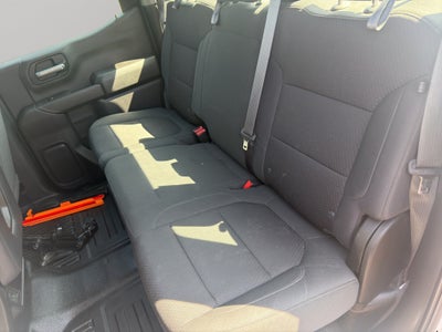 2021 Chevrolet Comerciales Silverado Pick-Up 4 pts. WT, Doble Cab., V6, 4.3l, TA, a/ac.
