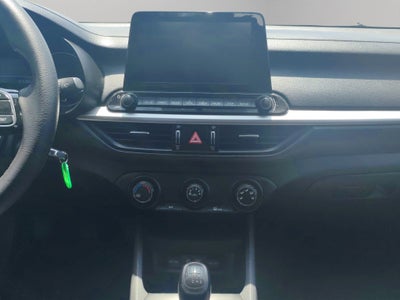 2020 Kia Forte 4 pts. L, 2.0l, TM6, a/ac., sin botón encend., R-16