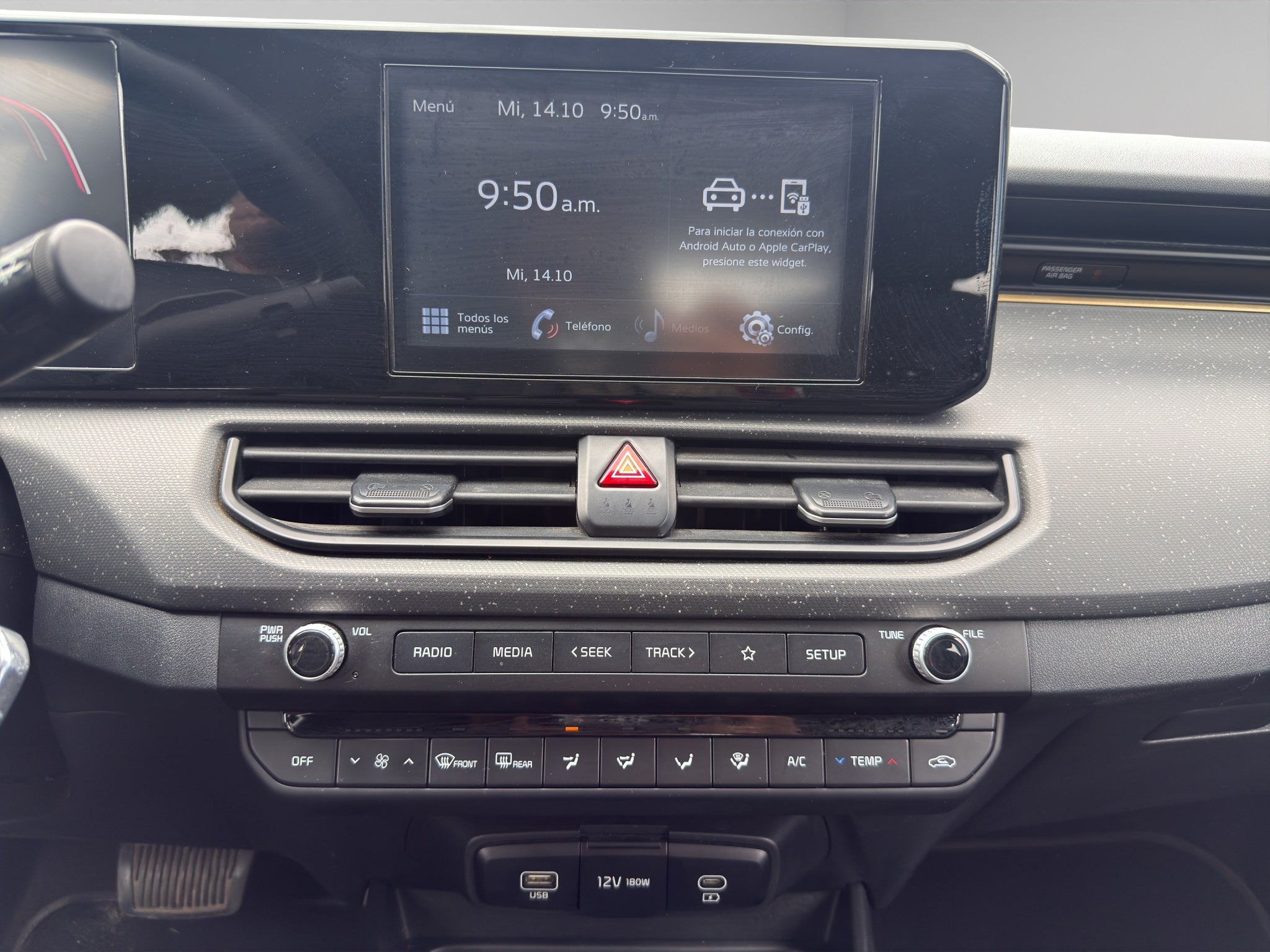 2025 Kia K3 4 pts. L, 1.6l, TA, a/ac., R-15