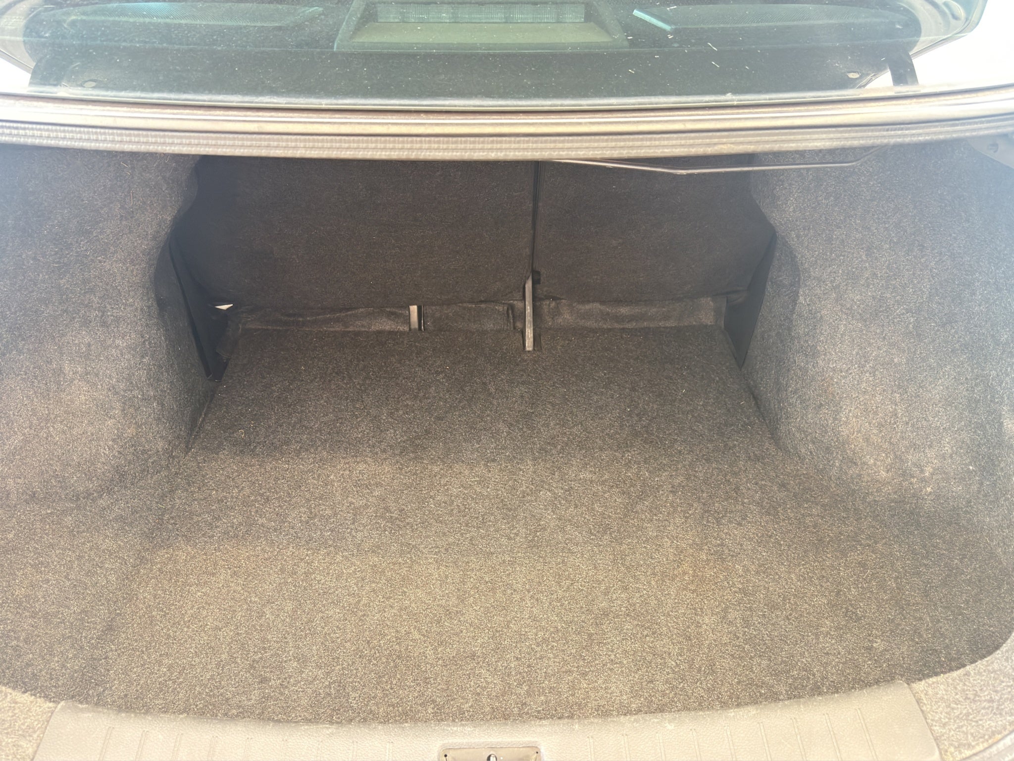 2016 Nissan Sentra 4 pts. Advance, TM6, a/ac., f. niebla, RA-16 (línea anterior)