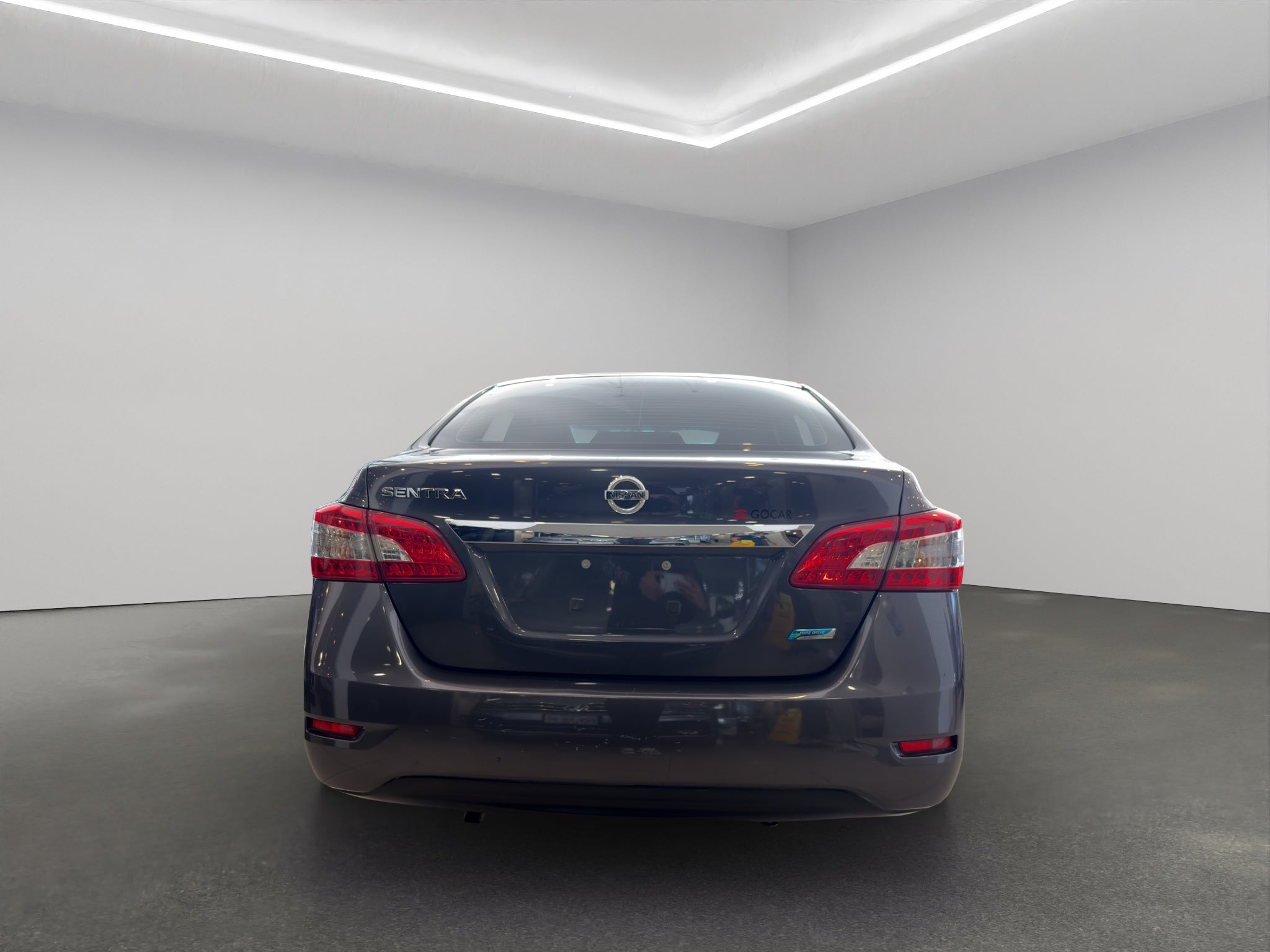 2016 Nissan Sentra 4 pts. Advance, TM6, a/ac., f. niebla, RA-16 (línea anterior)