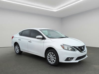 2018 Nissan Sentra 4 pts. Advance, TM6, a/ac., f. niebla, RA-16