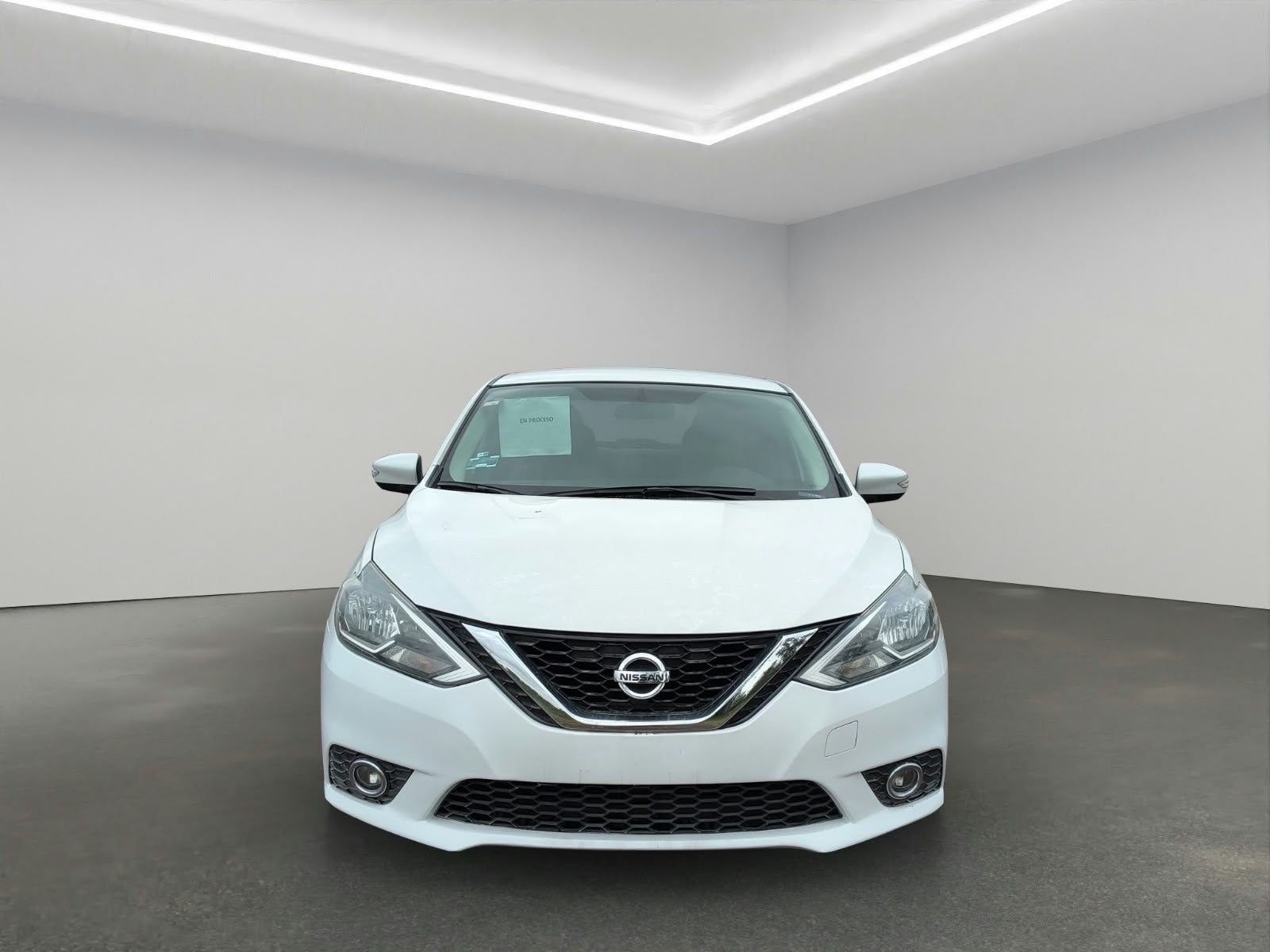 2018 Nissan Sentra 4 pts. Advance, TM6, a/ac., f. niebla, RA-16