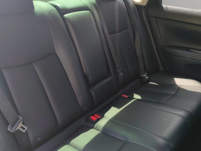 2019 Nissan Sentra 4 pts. Exclusive, TA, a/ac. Aut., piel, QC, GPS, f. led, RA-17 (línea anterior)