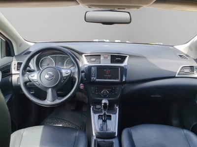 2019 Nissan Sentra 4 pts. Exclusive, TA, a/ac. Aut., piel, QC, GPS, f. led, RA-17 (línea anterior)