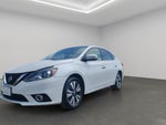 2019 Nissan Sentra 4 pts. Exclusive, TA, a/ac. Aut., piel, QC, GPS, f. led, RA-17 (línea anterior)