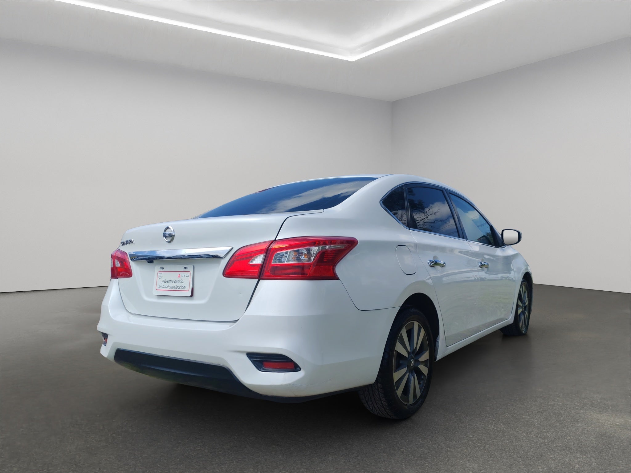 2019 Nissan Sentra 4 pts. Exclusive, TA, a/ac. Aut., piel, QC, GPS, f. led, RA-17 (línea anterior)