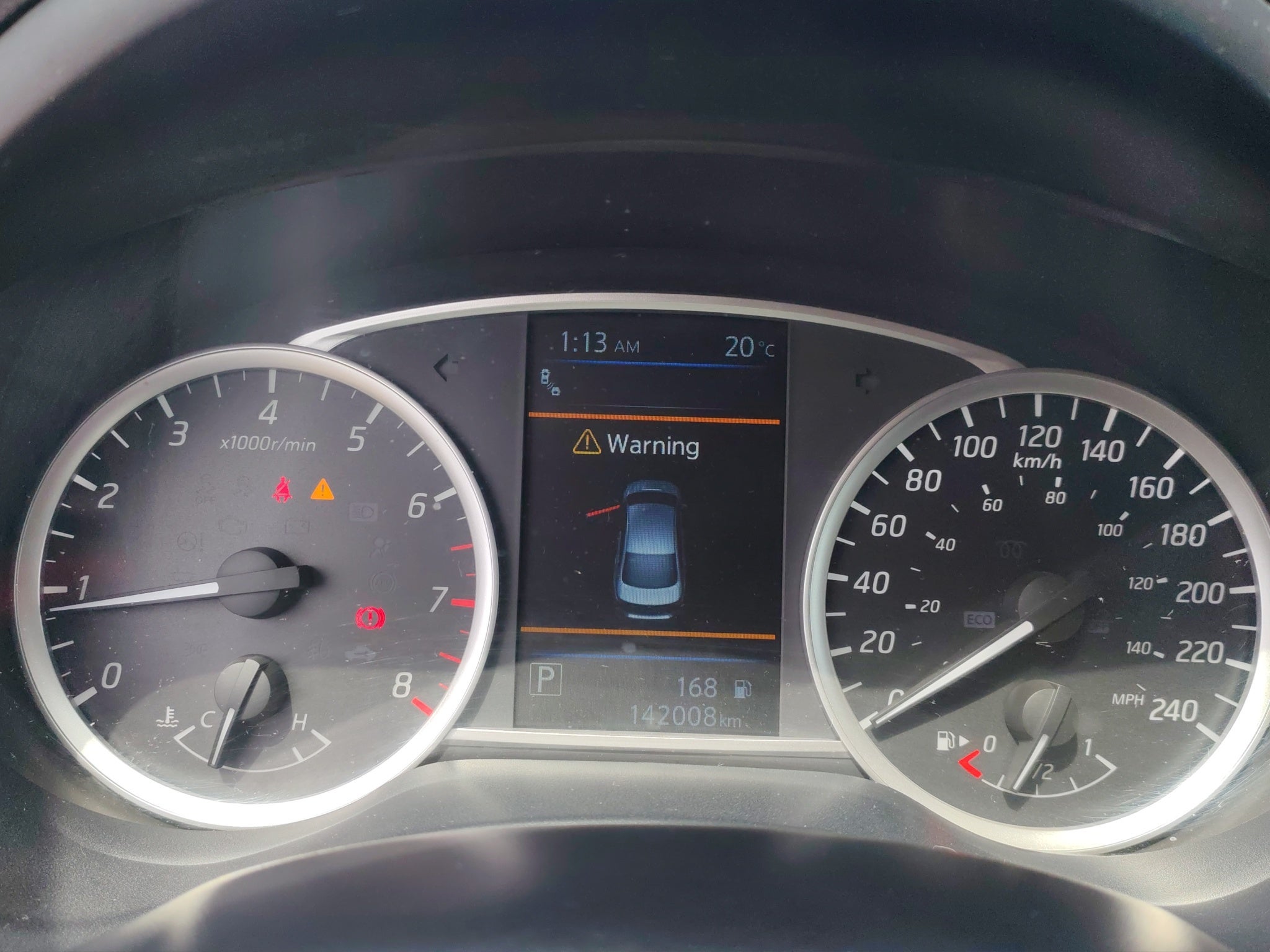2019 Nissan Sentra 4 pts. Exclusive, TA, a/ac. Aut., piel, QC, GPS, f. led, RA-17 (línea anterior)