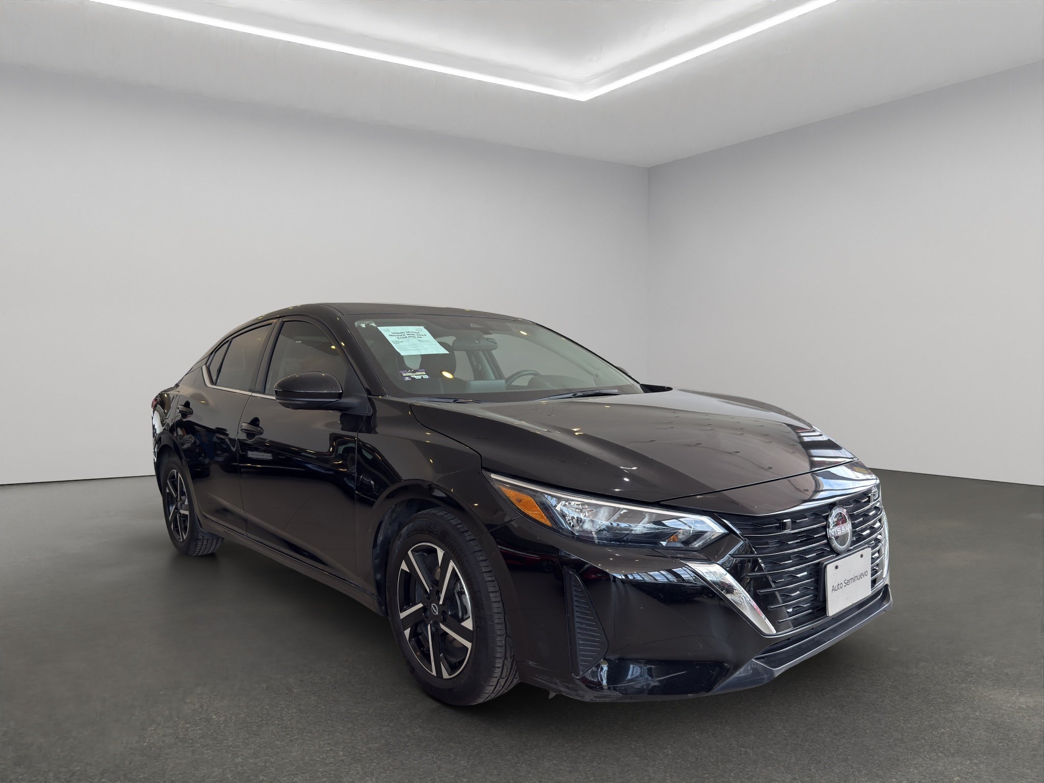 2024 Nissan Sentra 4 pts. Advance, TM6, a/ac., f. niebla, RA-16