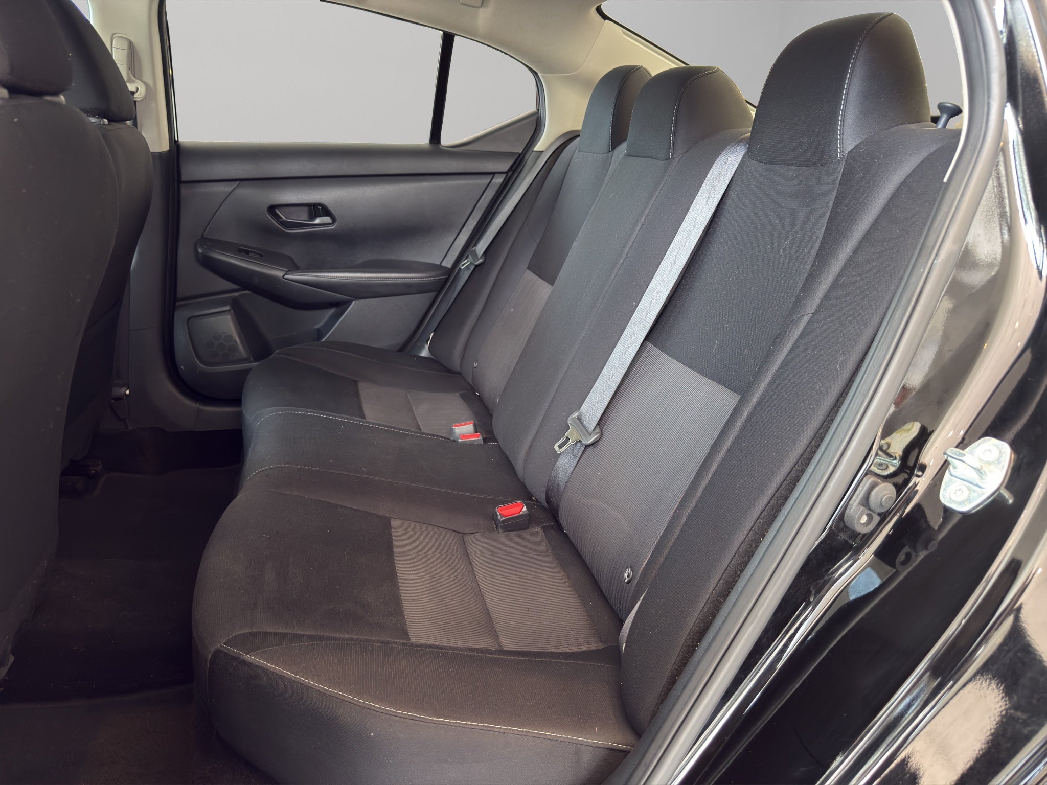 2024 Nissan Sentra 4 pts. Advance, TM6, a/ac., f. niebla, RA-16
