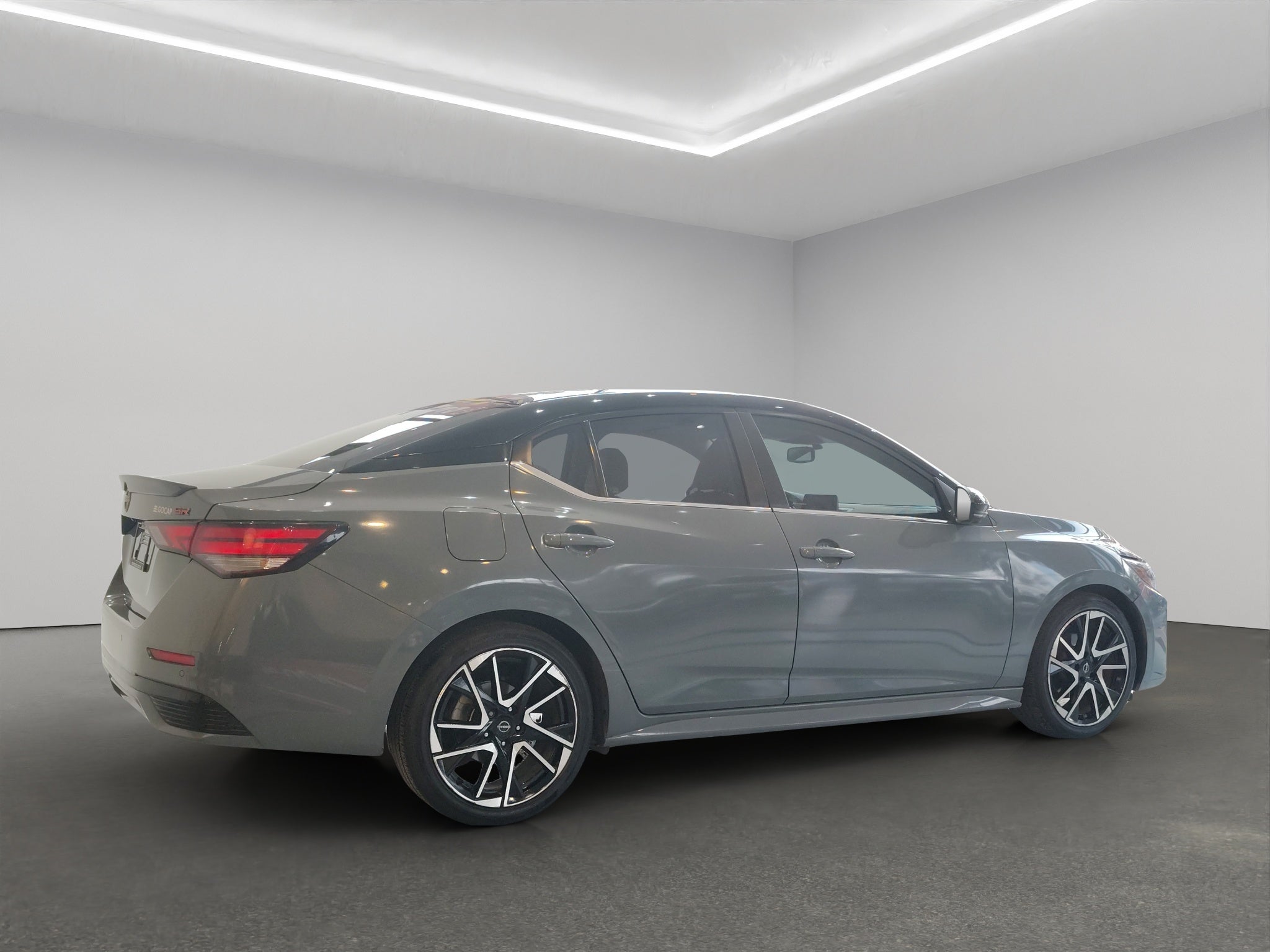 2024 Nissan Sentra 4 pts. SR Platinum, TA, a/ac. Aut., piel, QC, s. Bose, f. led, RA-18