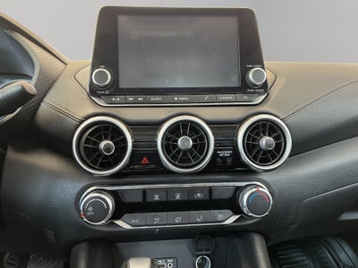 2023 Nissan Sentra 4 pts. Advance, TM6, a/ac., f. niebla, RA-16