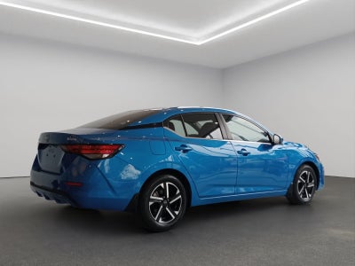 2024 Nissan Sentra 4 pts. Advance, TM6, a/ac., f. niebla, RA-16