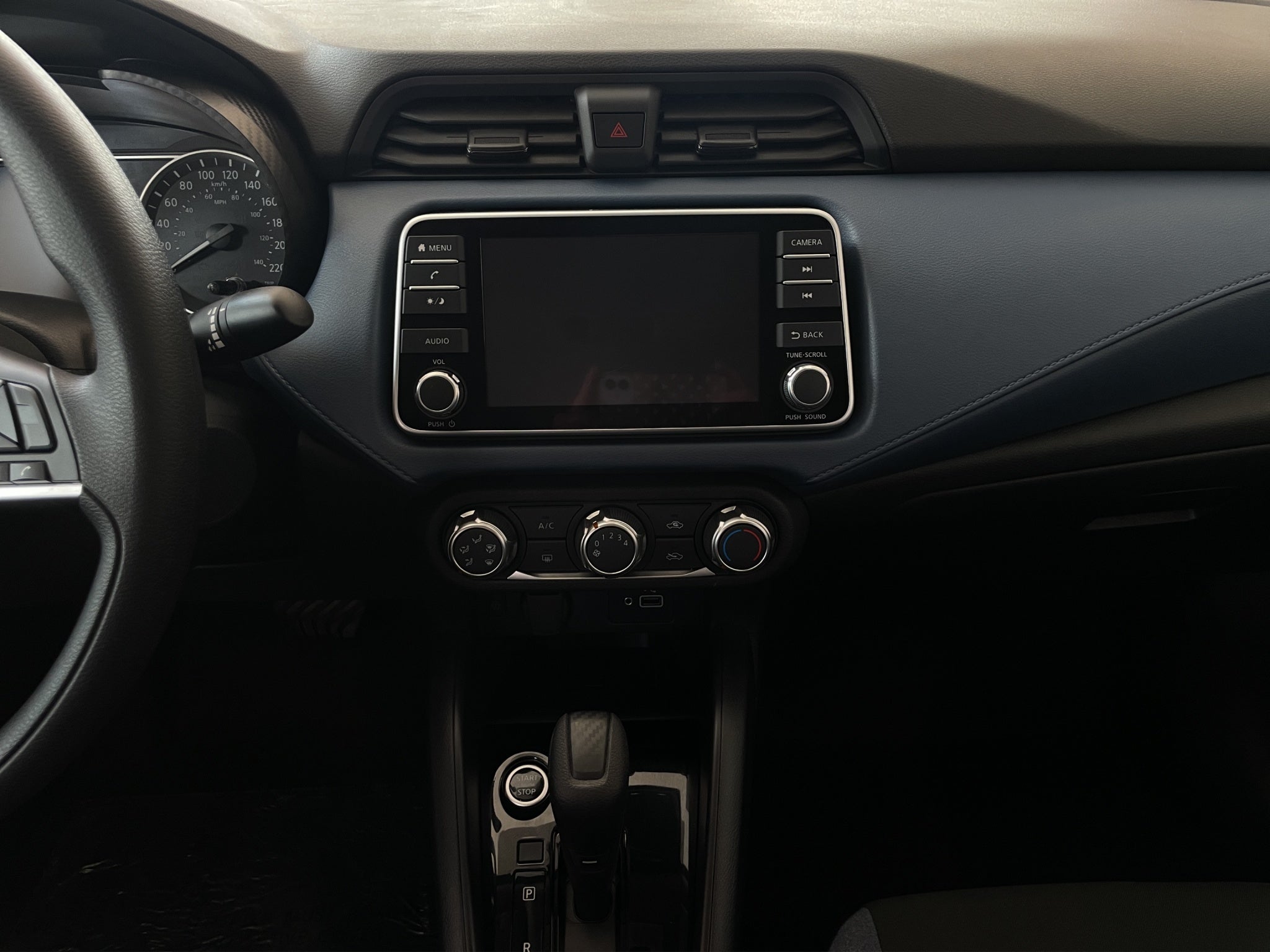 2024 Nissan Versa ADVANCE CVT