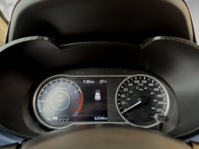 2024 Nissan Versa 4 pts. Sense, TM5, a/ac., R-15