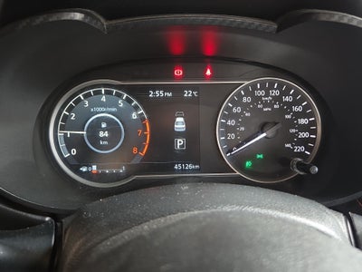 2023 Nissan Versa 4 pts. SR, TA, a/ac. Aut., f. niebla, f. led, spoiler, RA-17 (cambio de línea)