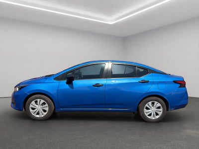 2023 Nissan Versa 4 pts. Advance, TM5, a/ac., f. niebla, RA-16 (cambio de línea)