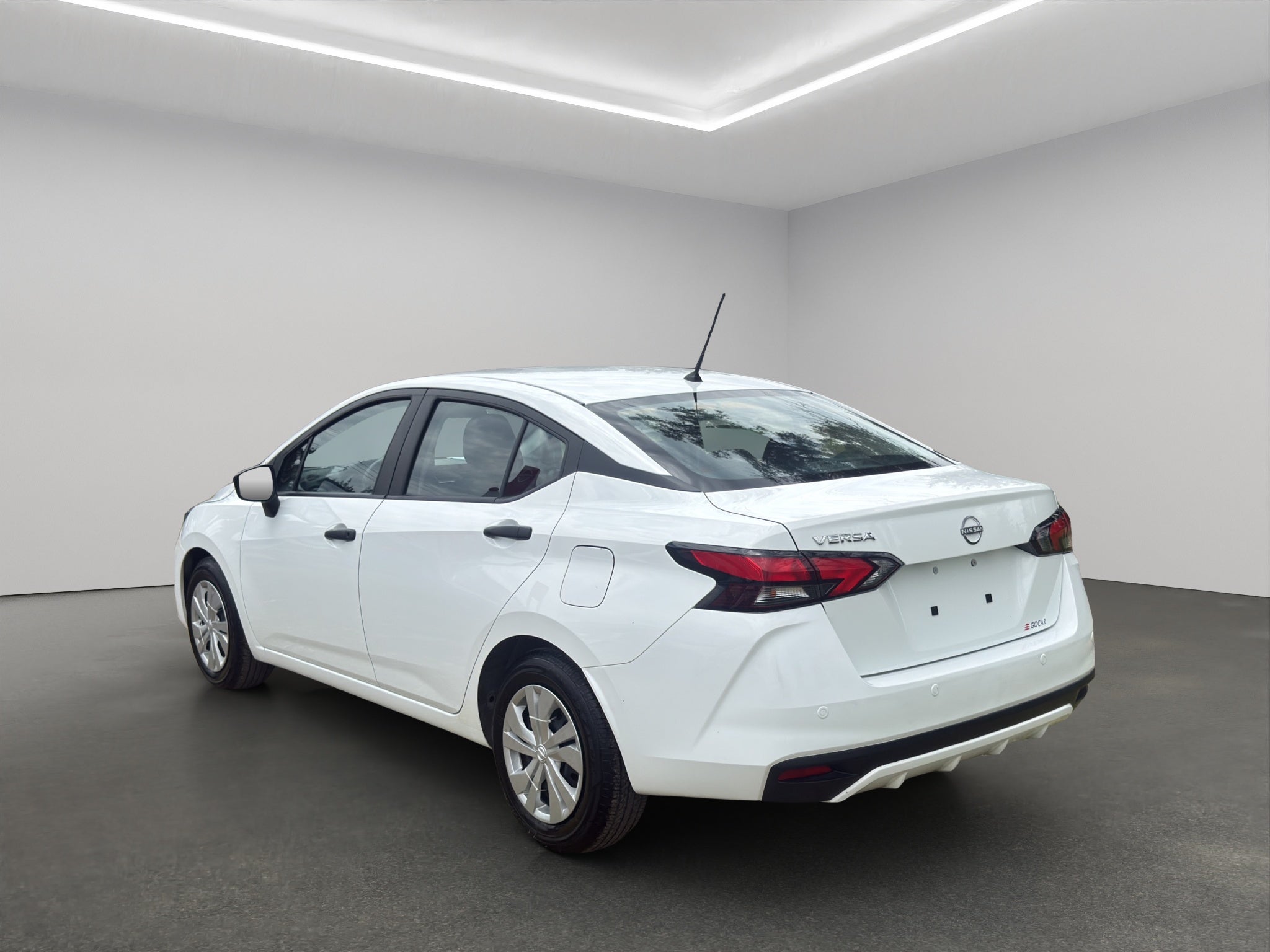 2025 Nissan Versa 4 pts. Sense, TM5, a/ac., R-15 (línea anterior)