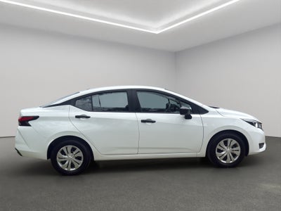 2025 Nissan Versa 4 pts. Sense, TM5, a/ac., R-15 (línea anterior)