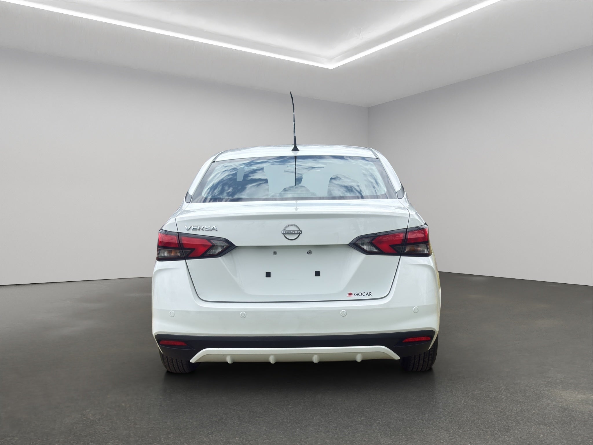 2025 Nissan Versa 4 pts. Sense, TM5, a/ac., R-15 (línea anterior)