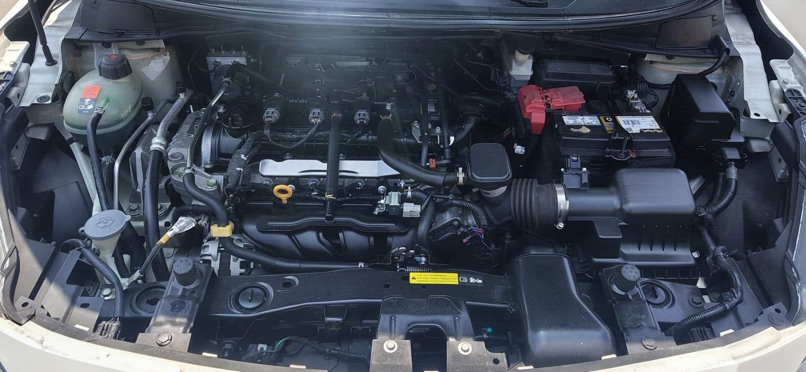 2020 Nissan Versa 4 pts. Exclusive, TA, a/ac. Aut., VE, piel, GPS, f. niebla, RA-17 (línea nueva)