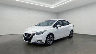 2020 Nissan Versa 4 pts. Exclusive, TA, a/ac. Aut., VE, piel, GPS, f. niebla, RA-17 (línea nueva)