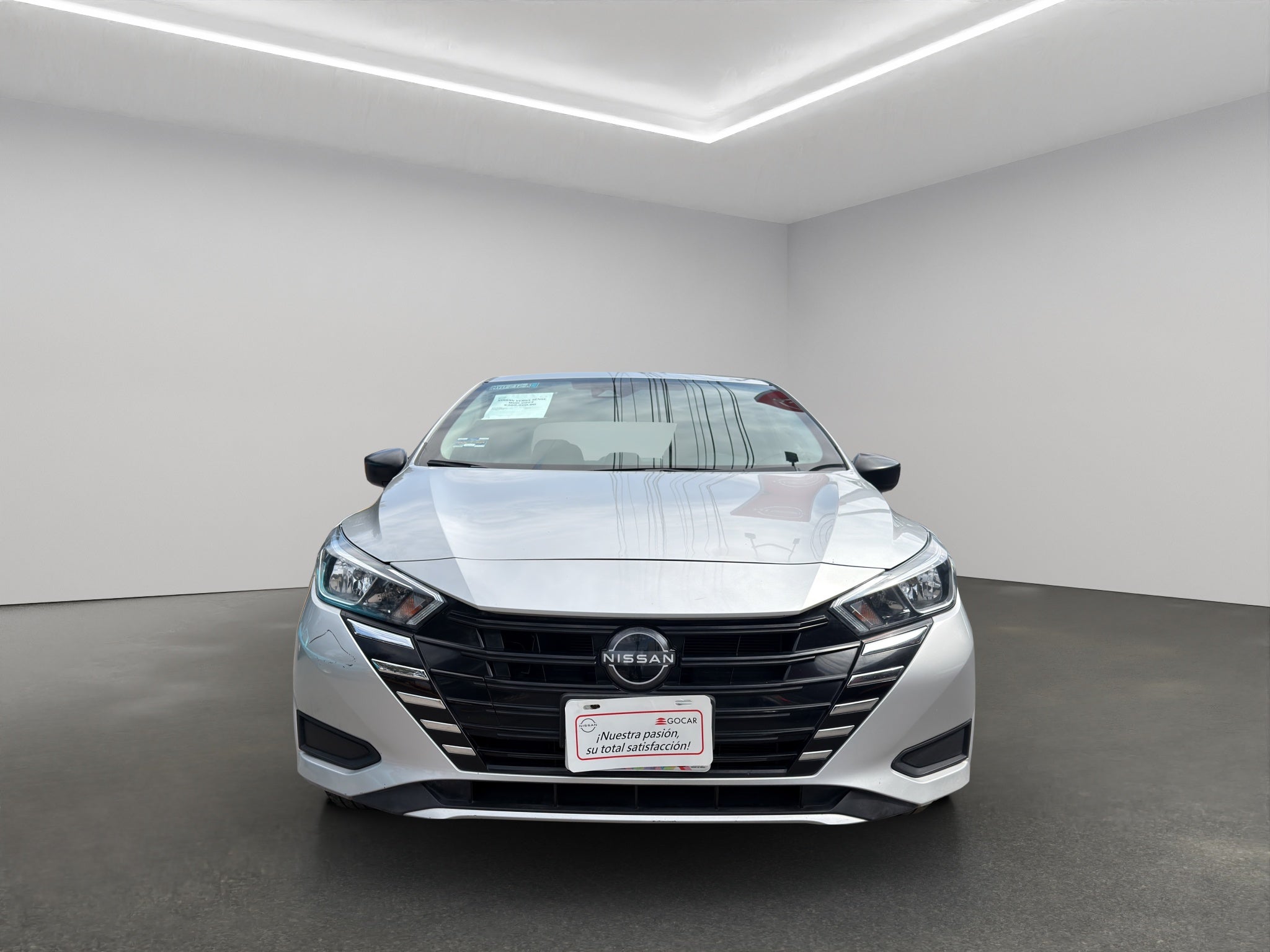 2024 Nissan Versa 4 pts. Sense, TM5, a/ac., R-15