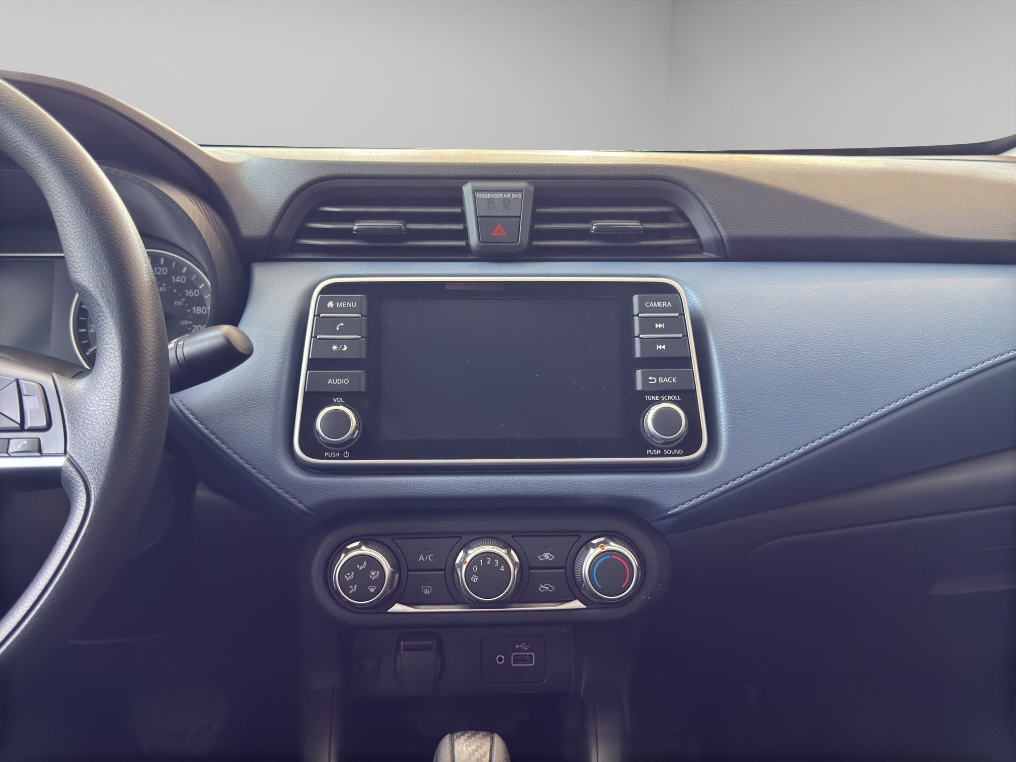 2025 Nissan Versa ADVANCE CVT