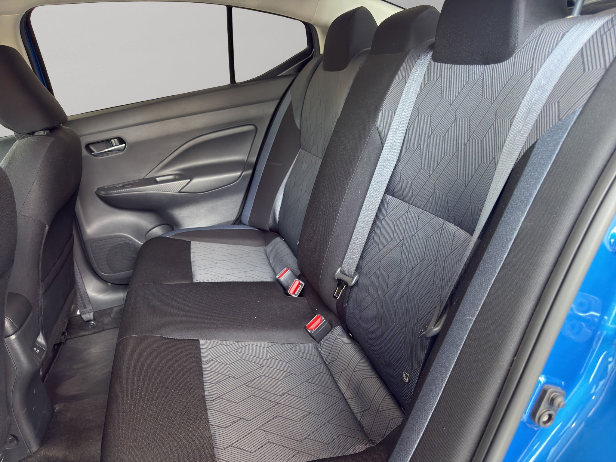 2025 Nissan Versa ADVANCE CVT