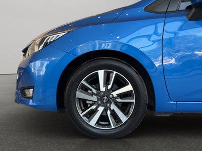 2025 Nissan Versa ADVANCE CVT