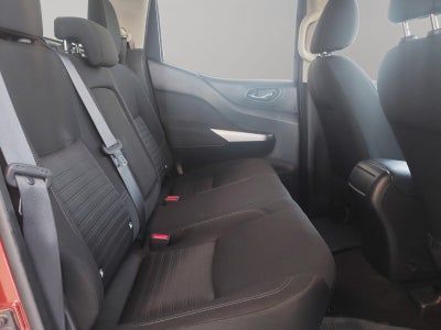 2023 Nissan Comerciales Frontier y NP 300 Frontier Pick-Up 4 pts. Frontier LE, Doble Cab., L4, 2.5l, TM6, a/ac., VE, estribos, RA-17