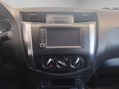 2023 Nissan Comerciales Frontier y NP 300 Frontier Pick-Up 4 pts. Frontier LE, Doble Cab., L4, 2.5l, TM6, a/ac., VE, estribos, RA-17