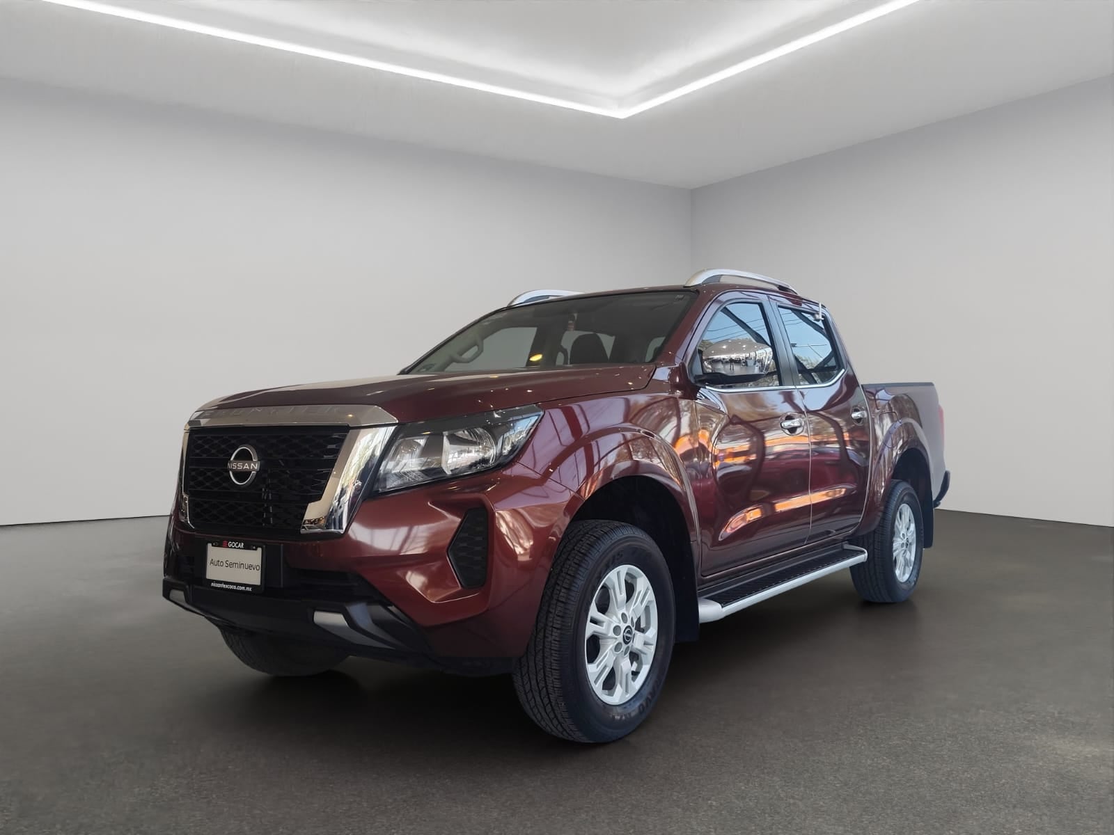 2023 Nissan Comerciales Frontier y NP 300 Frontier Pick-Up 4 pts. Frontier LE, Doble Cab., L4, 2.5l, TM6, a/ac., VE, estribos, RA-17