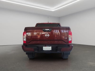 2023 Nissan Comerciales Frontier y NP 300 Frontier Pick-Up 4 pts. Frontier LE, Doble Cab., L4, 2.5l, TM6, a/ac., VE, estribos, RA-17