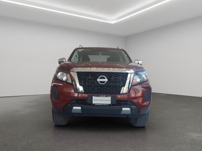 2023 Nissan Comerciales Frontier y NP 300 Frontier Pick-Up 4 pts. Frontier LE, Doble Cab., L4, 2.5l, TM6, a/ac., VE, estribos, RA-17