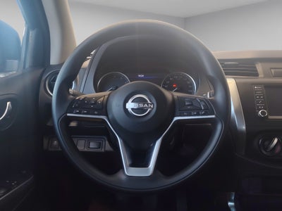 2023 Nissan Comerciales Frontier y NP 300 Frontier Pick-Up 4 pts. Frontier LE, Doble Cab., L4, 2.5l, TM6, a/ac., VE, estribos, RA-17