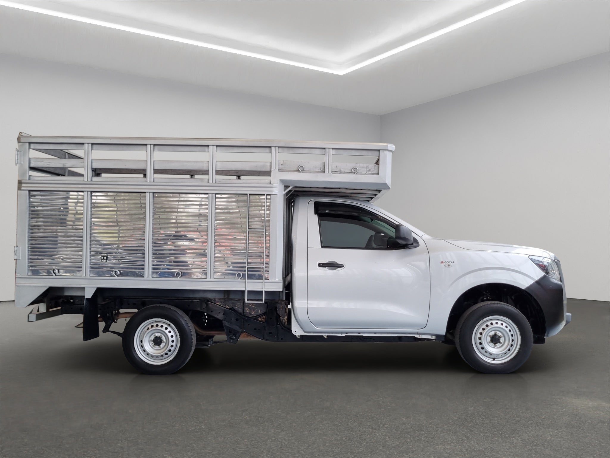 2023 Nissan Comerciales NP300 2 pts. Chas. Cab., TD, TM6, a/ac.