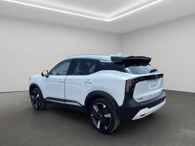 2025 Nissan Kicks VUD 5 pts. Platinum, 2.0l, TA, TP, s. Bose, pantalla touch 12