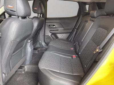 2025 Nissan Kicks VUD 5 pts. Platinum, 2.0l, TA, TP, s. Bose, pantalla touch 12