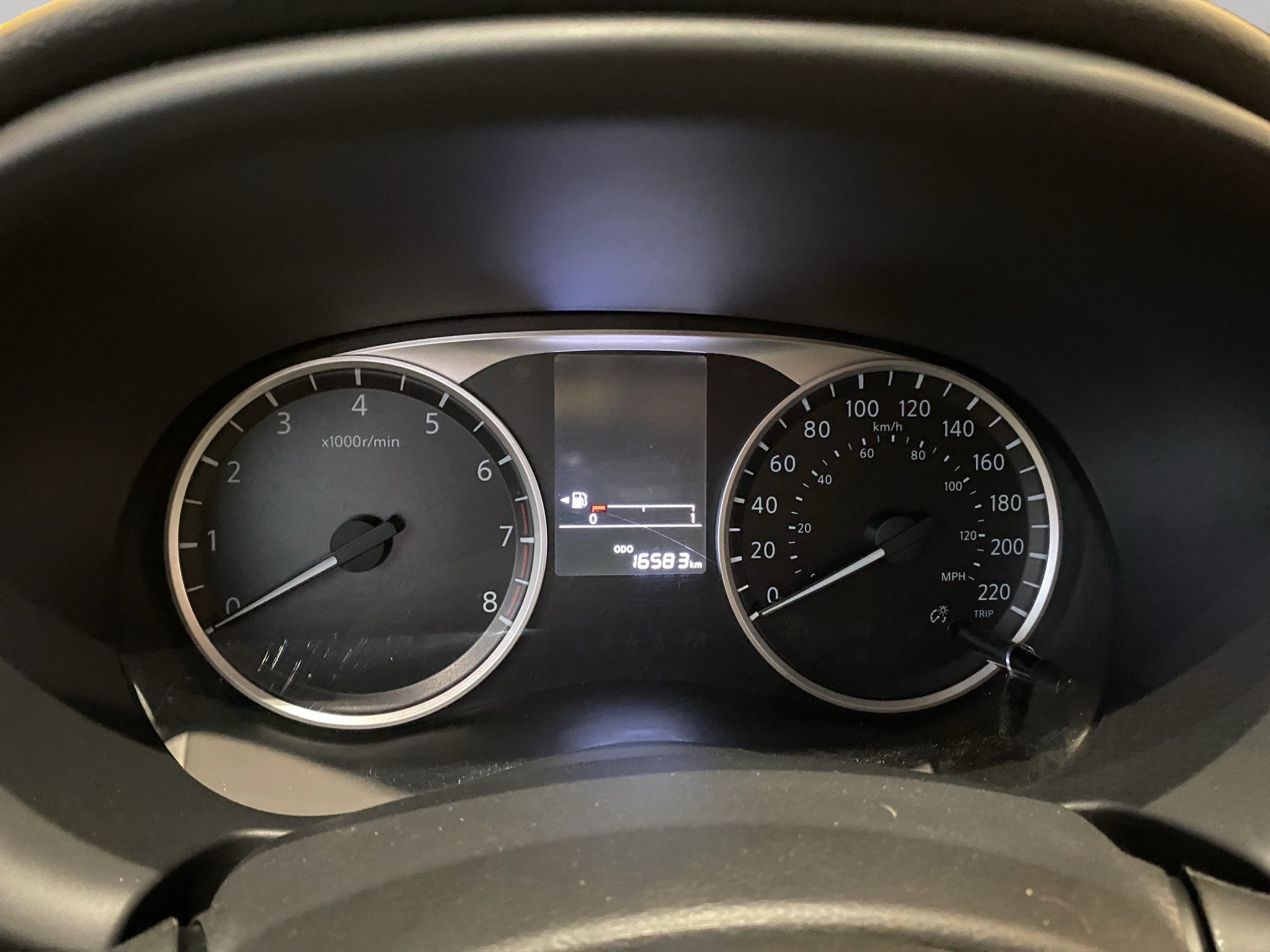 2025 Nissan Kicks VUD 5 pts. Play Advance e-Power, E-REV, TA, RA-17 (línea nueva)