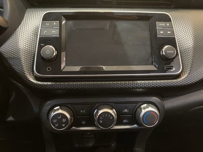 2025 Nissan Kicks VUD 5 pts. Play Advance e-Power, E-REV, TA, RA-17 (línea nueva)