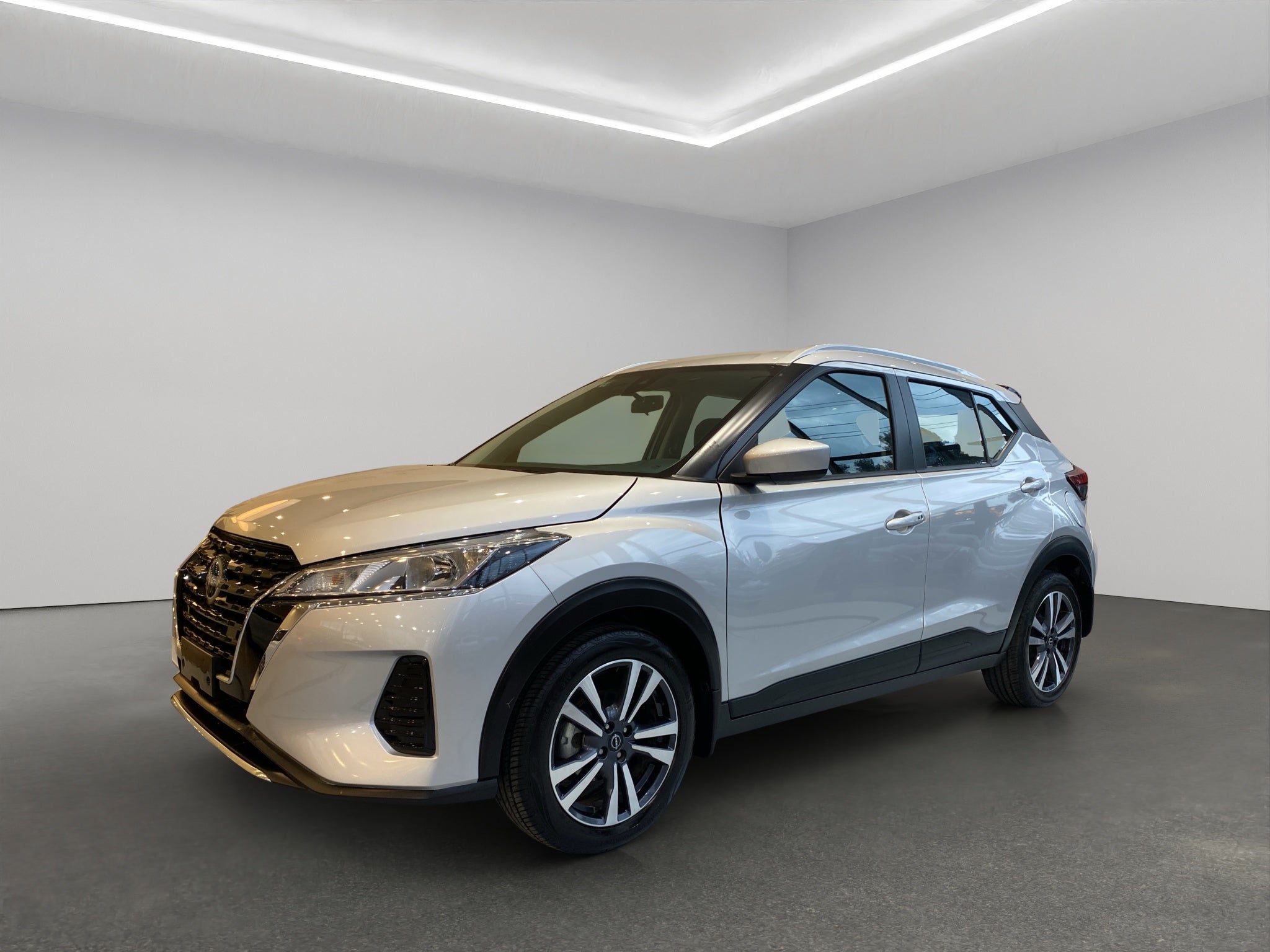 2025 Nissan Kicks VUD 5 pts. Play Advance e-Power, E-REV, TA, RA-17 (línea nueva)