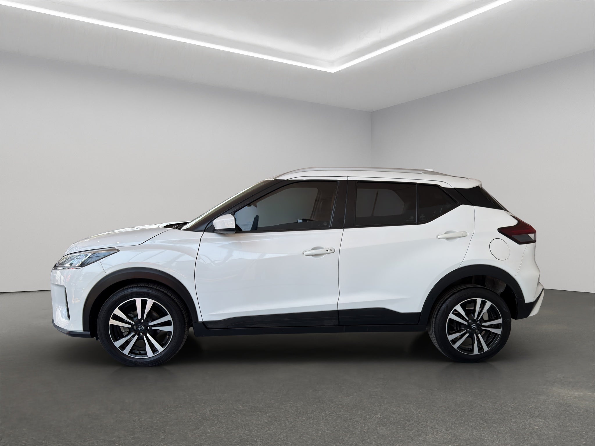 2024 Nissan Kicks VUD 5 pts. Advance e-Power, E-REV, TA, RA-17 (línea anterior)