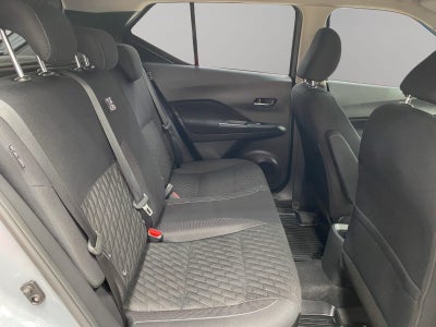 2025 Nissan Kicks VUD 5 pts. Play Advance, 1.6l, TM5, RA-17 (línea nueva)